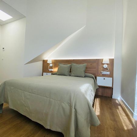 Apartamentos Palacio Alemar ลอเรโด ภายนอก รูปภาพ