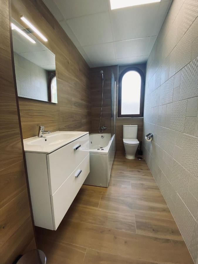 Apartamentos Palacio Alemar ลอเรโด ภายนอก รูปภาพ
