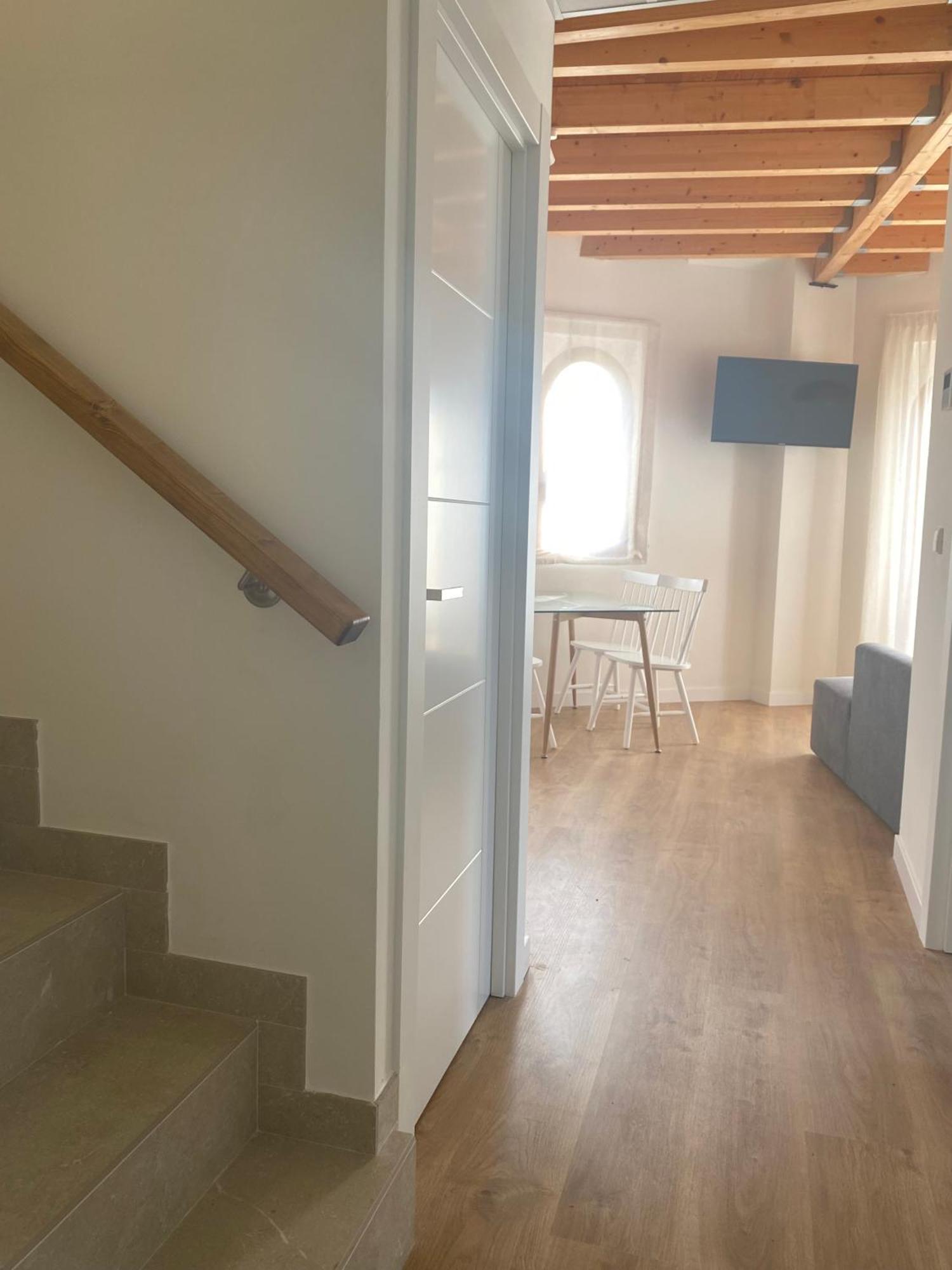 Apartamentos Palacio Alemar ลอเรโด ภายนอก รูปภาพ